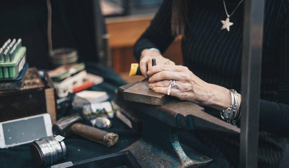 rick barr image of jeweller